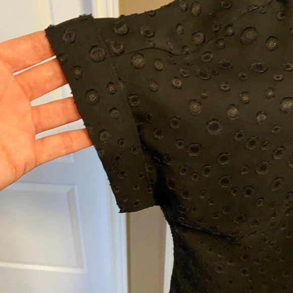 Banana Republic Short Sleeve Flutter Sleeve Lined Top Size XL, EUC - Picture 5 of 15